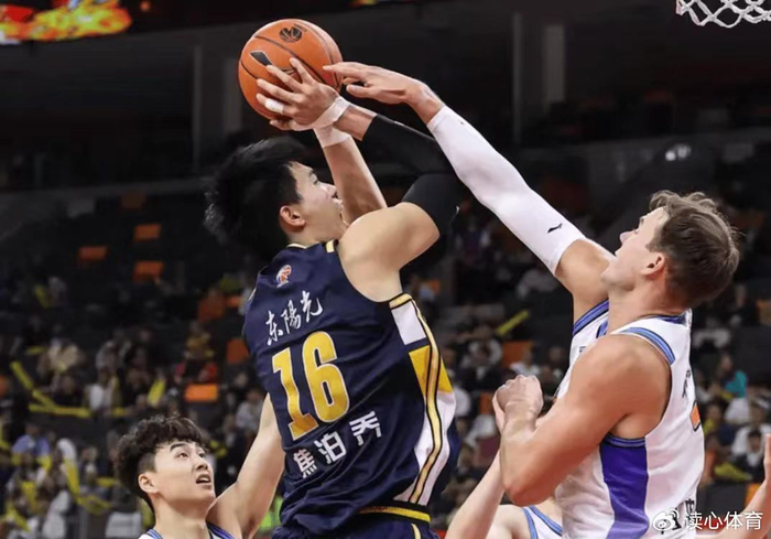 广东宏远弃用萨林杰杜锋压力山大 其他球队欠薪