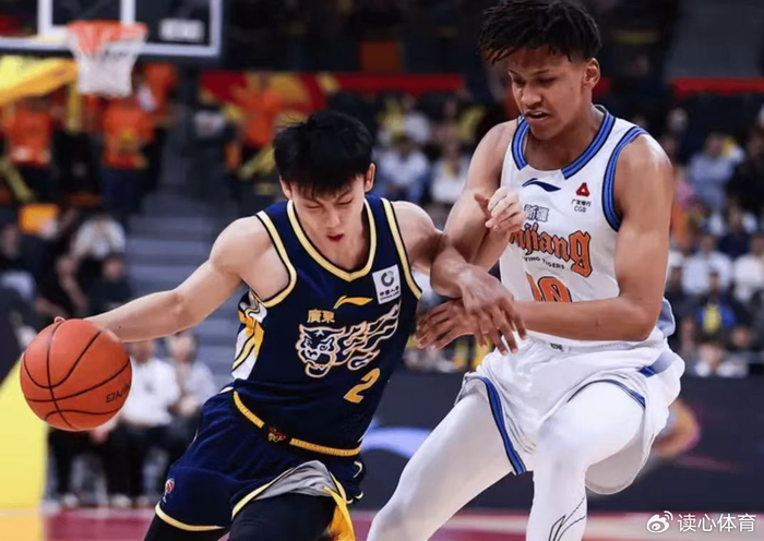 广东宏远弃用萨林杰杜锋压力山大 其他球队欠薪