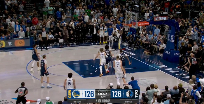 勇士暂停战术失效佩顿空接未果 球员赛后怒斥教