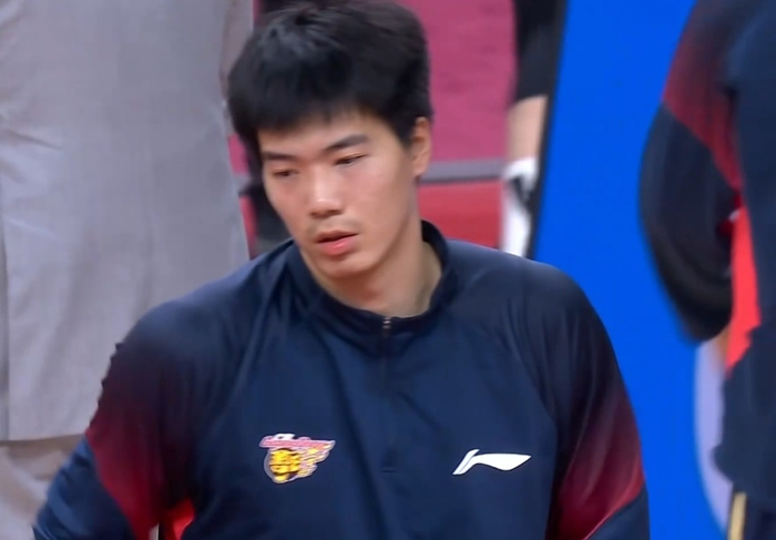 广东男篮客场挑战四川男篮 崔永熙缺阵四川创