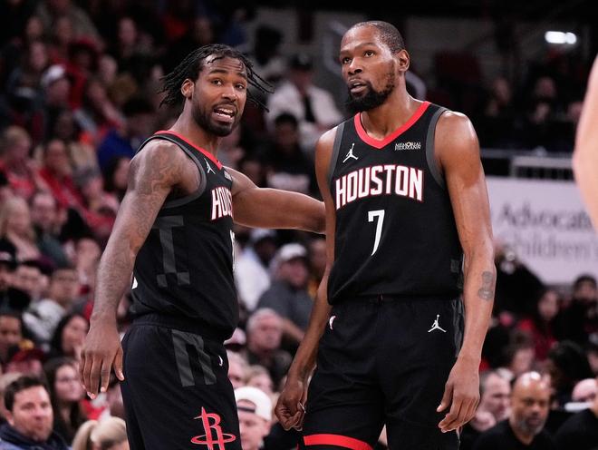 掘金胜马刺锁定西部第三 湖人火箭争夺首轮席位